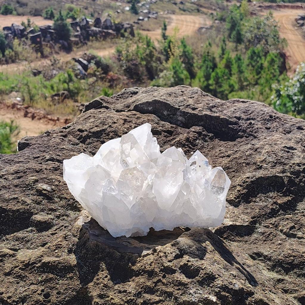 Quartz point